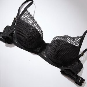 Elegant Black fishnet lace push-up bra